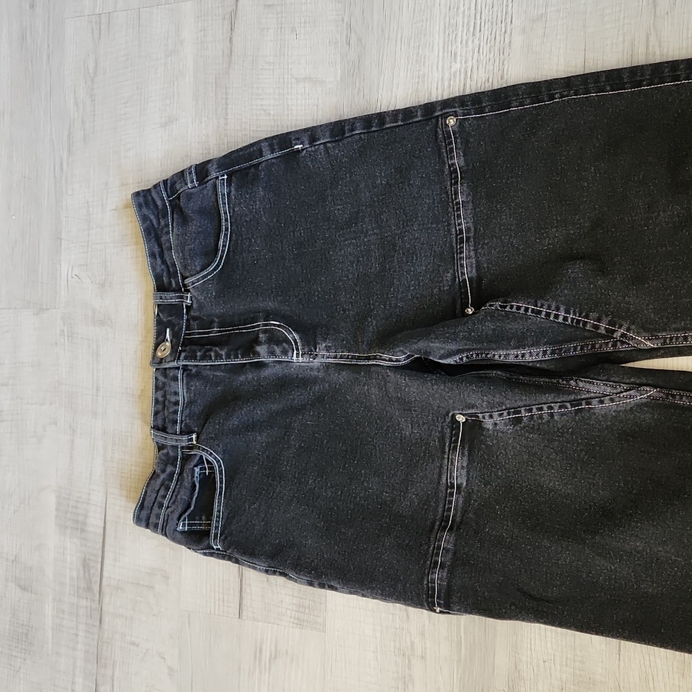 Hot Topic Junior size 11 black denim jeans- excellent condition